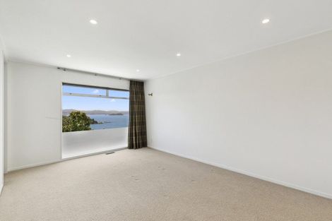 Photo of property in 4 Tai Paku Paku Road, Karaka Bays, Wellington, 6022