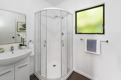 Photo of property in 1/4 Grainger Road, Te Atatu South, Auckland, 0610