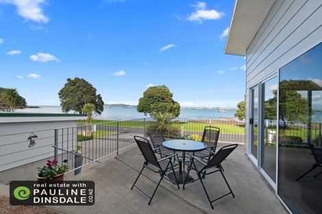 Photo of property in 10 Waikaraka Beach Road, Tamaterau, Whangarei, 0174