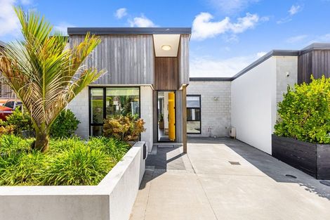 Photo of property in 31b Westgate Drive, Westgate, Auckland, 0614