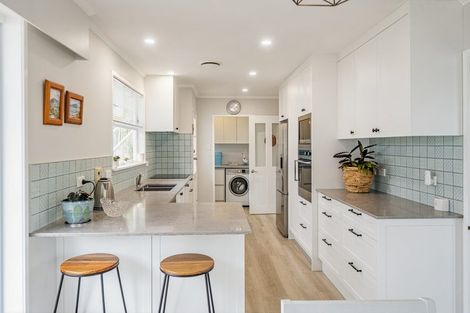 Photo of property in 14 Glenrae Grove, Silverstream, Upper Hutt, 5019