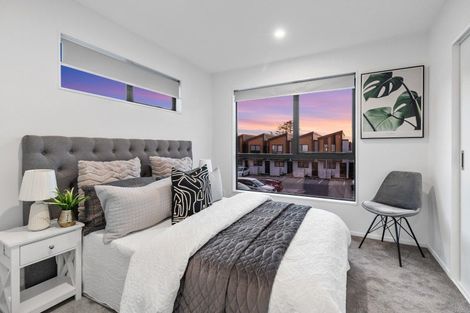 Photo of property in 1 Red Arches Road, Henderson, Auckland, 0610