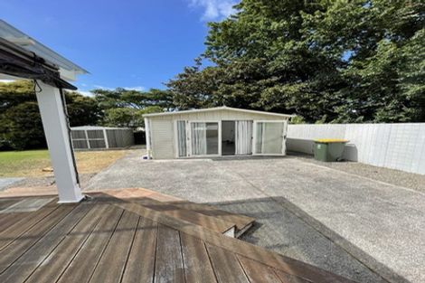Photo of property in 25 Portadown Avenue, Pakuranga Heights, Auckland, 2010