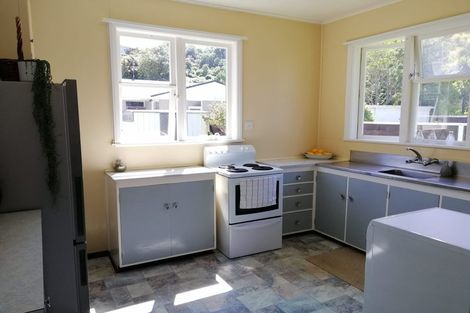 Photo of property in 41 Norton Park Avenue, Fairfield, Lower Hutt, 5011