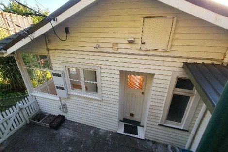 Photo of property in 97 Duncan Terrace, Kilbirnie, Wellington, 6022