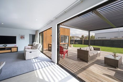 Photo of property in 12 Puketutu Grove, Motueka, 7120
