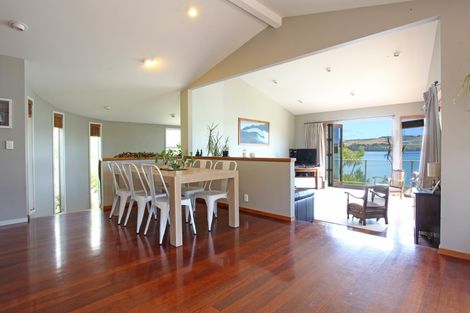Photo of property in 44 Kaitoke Street, Raglan, 3225