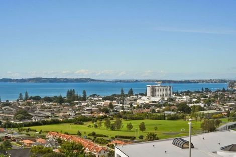 Photo of property in 18 Savoy Road, Orewa, 0931