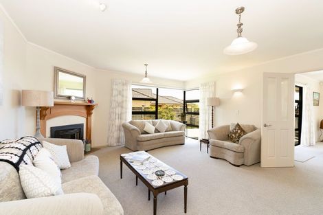 Photo of property in 12 Corfe Castle Lane, Levin, 5510