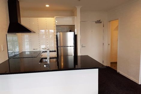Photo of property in Terrace Heights Apartments, 10e/163 The Terrace, Wellington Central, Wellington, 6011