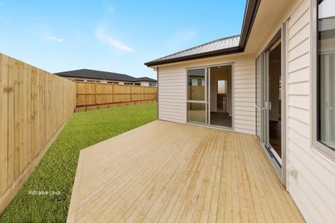 Photo of property in 1 Huahua Crescent, Papakura, 2110