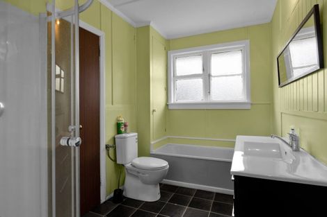 Photo of property in 254 High Street, Eltham, 4322