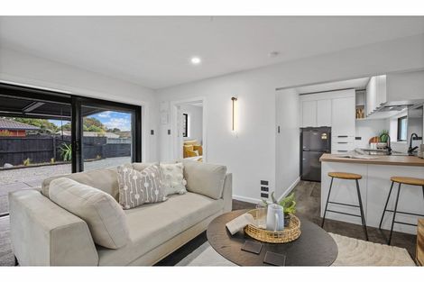 Photo of property in 50a Coopers Road, Dallington, Christchurch, 8061