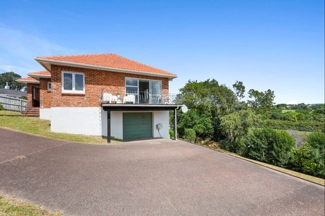 Photo of property in 14 Weona Place, Westmere, Auckland, 1022