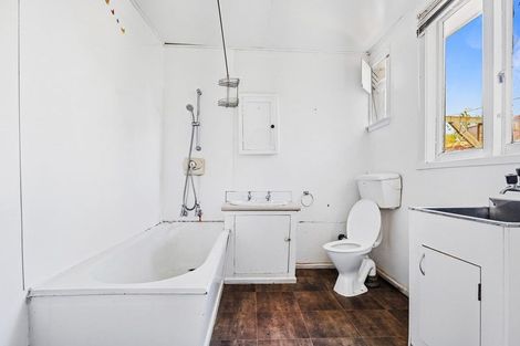 Photo of property in 43 Pavitt Street, Richmond, Christchurch, 8013