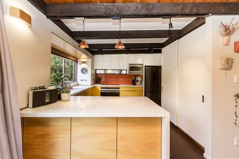 Photo of property in 19 Freemans Way, Pinehaven, Upper Hutt, 5019