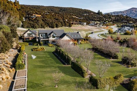 Photo of property in 1 Hidden Hills Drive, Wanaka, 9305