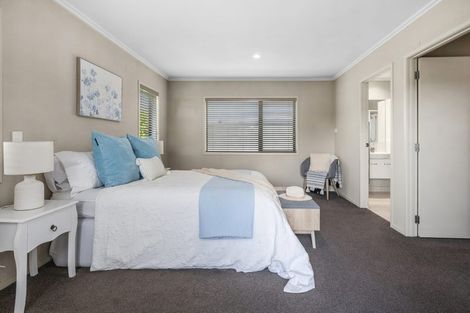 Photo of property in 1 Carroll Place, Owhata, Rotorua, 3010