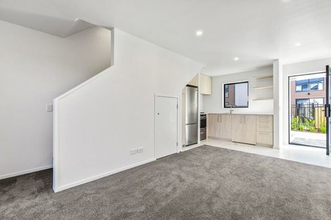 Photo of property in 5/172 Don Buck Road, Massey, Auckland, 0614