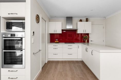 Photo of property in 8 Sue Place, Mahora, Hastings, 4120