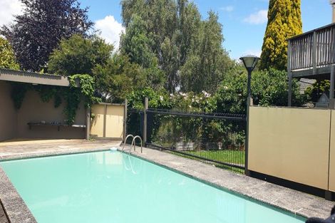 Photo of property in 4 Papawai Place, Milson, Palmerston North, 4414