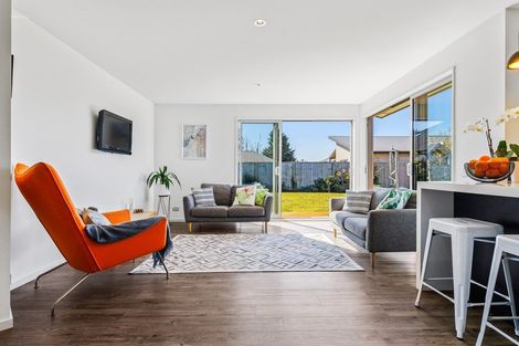 Photo of property in 10 Amy Place, Rangiora, 7400