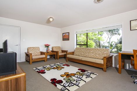 Photo of property in 2/107 Golf Road, New Lynn, Auckland, 0600