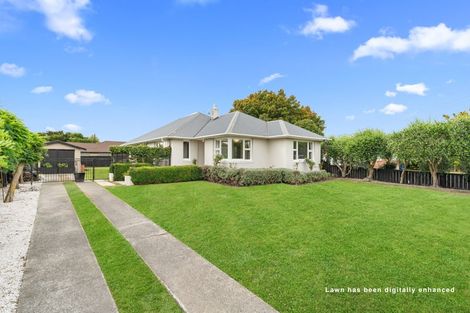 Photo of property in 37 Bourne Crescent, Papanui, Christchurch, 8053