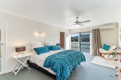 Photo of property in 220 Centreway Road, Orewa, 0931