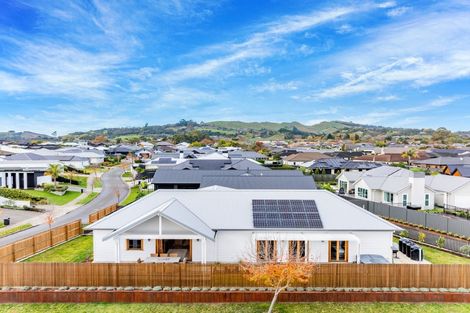 Photo of property in 2 Rich Rise, Havelock North, 4130