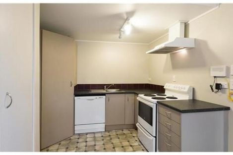 Photo of property in 6 Renfrew Street, Upper Riccarton, Christchurch, 8041