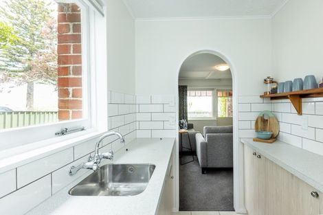 Photo of property in 22 Pukeko Place, Westshore, Napier, 4110