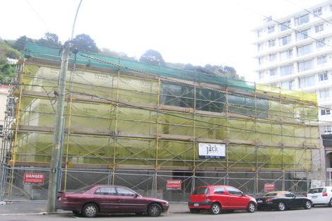 Photo of property in Whare Ahuru Flats, 16 Glenmore Street, Thorndon, Wellington, 6011