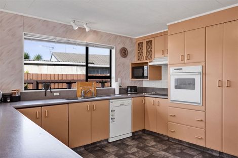 Photo of property in 18 Rimu Street, Hawera, 4610