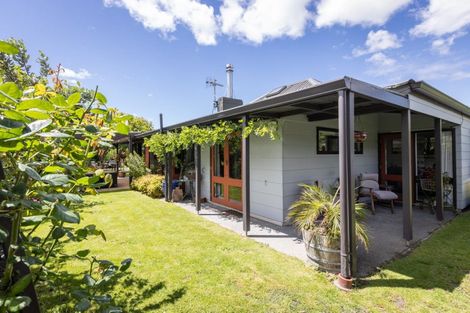 Photo of property in 21 Upham Crescent, Taradale, Napier, 4112