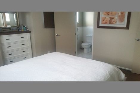 Photo of property in 136 Old Wairoa Road, Papakura, 2110