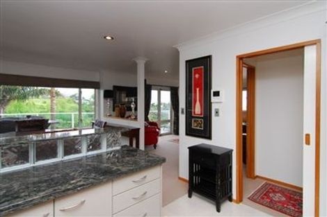 Photo of property in 16a Ormond Road, Hospital Hill, Napier, 4110