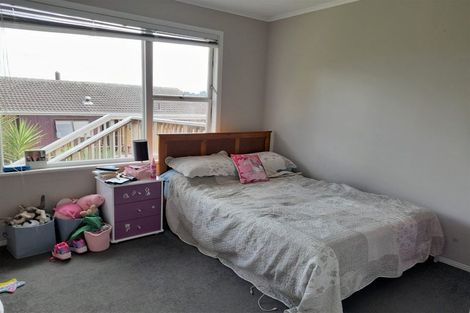 Photo of property in 13 Evans Road, Glen Eden, Auckland, 0602