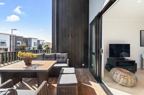 Photo of property in 87 Bomb Point Drive, Hobsonville, Auckland, 0616