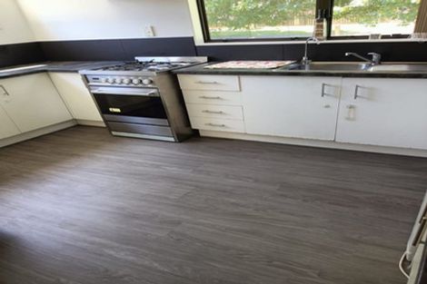 Photo of property in 2/24 Janese Place, Weymouth, Auckland, 2103