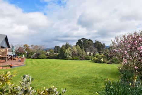 Photo of property in 19 Carrington Drive, Carterton, 5713