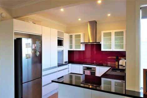 Photo of property in 23a Eastview Grove, Normandale, Lower Hutt, 5010