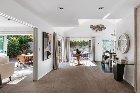 Photo of property in 650b Papamoa Beach Road, Papamoa Beach, Papamoa, 3118