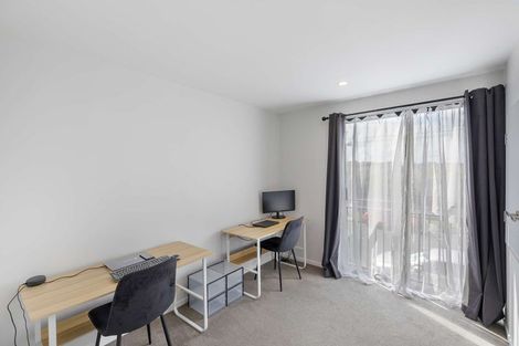 Photo of property in 5/119 Bruce Mclaren Road, Henderson, Auckland, 0612