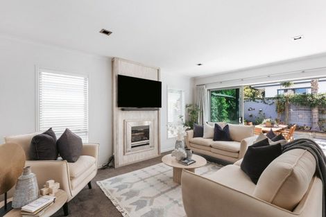 Photo of property in 650b Papamoa Beach Road, Papamoa Beach, Papamoa, 3118