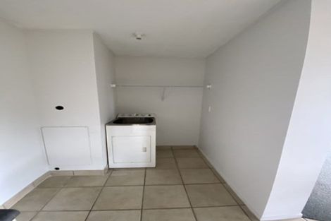 Photo of property in 79 Queenstown Road, Onehunga, Auckland, 1061