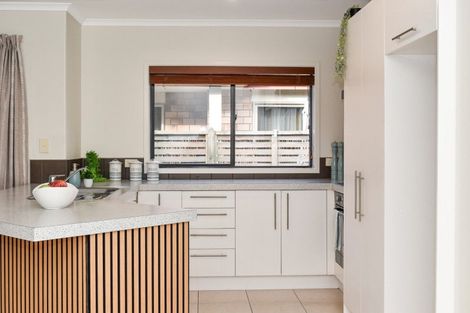 Photo of property in 16/100 Millers Road, Brookfield, Tauranga, 3110