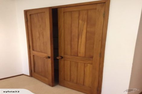 Photo of property in 13 Antilla Place, Half Moon Bay, Auckland, 2012