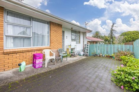Photo of property in 2/81 Seabrook Avenue, New Lynn, Auckland, 0600