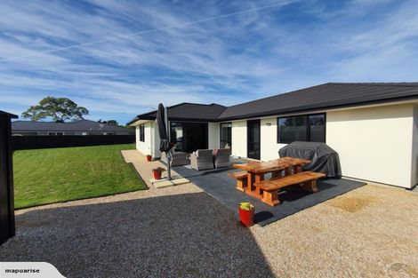 Photo of property in 4 Les Wakefield Road, Mapua, 7005